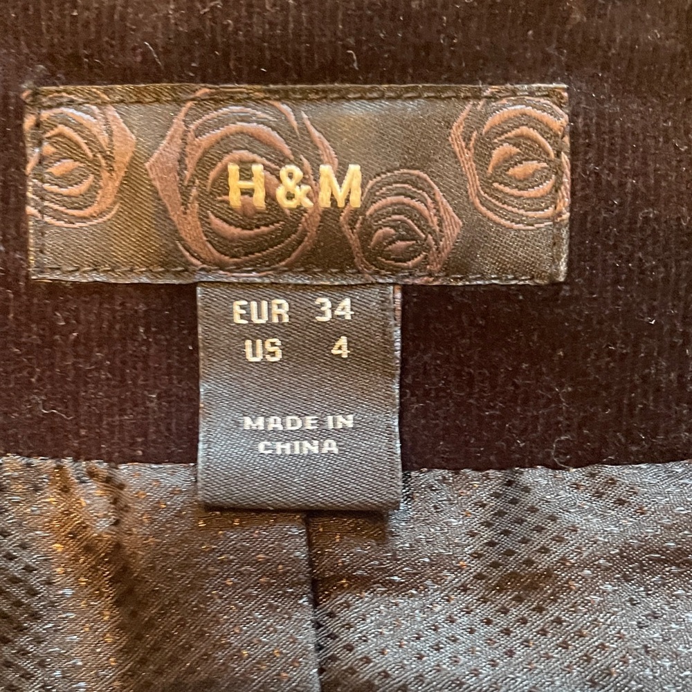 H&M Blazer - Picture 2 of 4